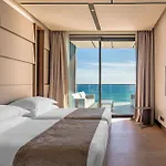 Апарт-отель Amathus Residences 5*