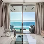Апарт-отель Amathus Residences