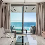 Amathus Residences Aparthotel 5*