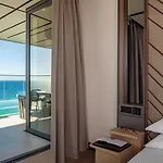 Amathus Residences Aparthotel 5*
