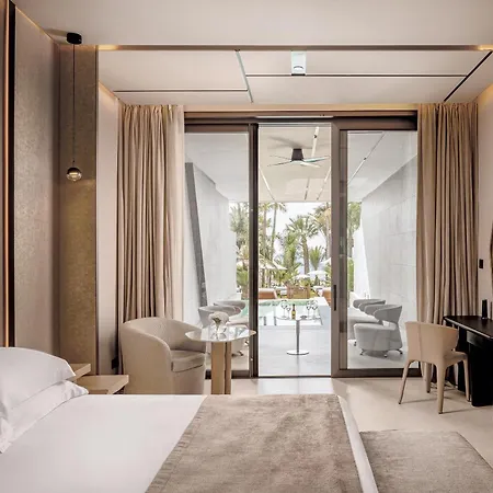Appart hôtel Amathus Residences 5*