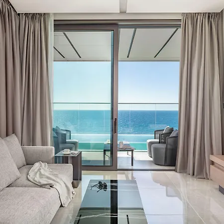 Ξενοδοχείο με διαμερίσματα Amathus Residences