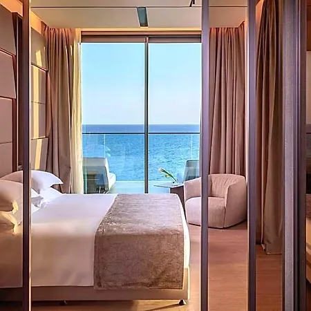Aparthotel Amathus Residences 5*