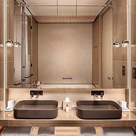 Amathus Residences 5*