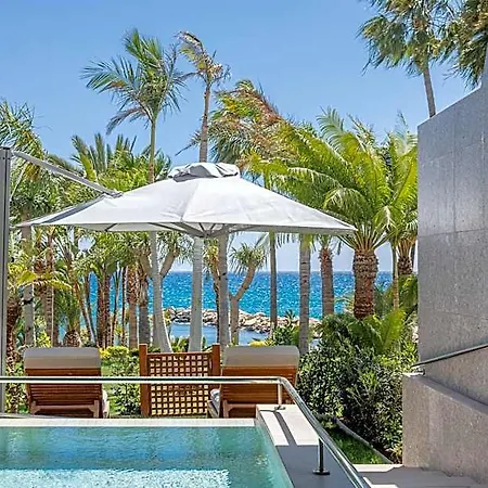 Aparthotel Amathus Residences 5*