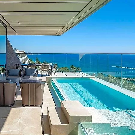 Amathus Residences Aparthotel 5*
