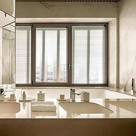 Апарт-отель Amathus Residences