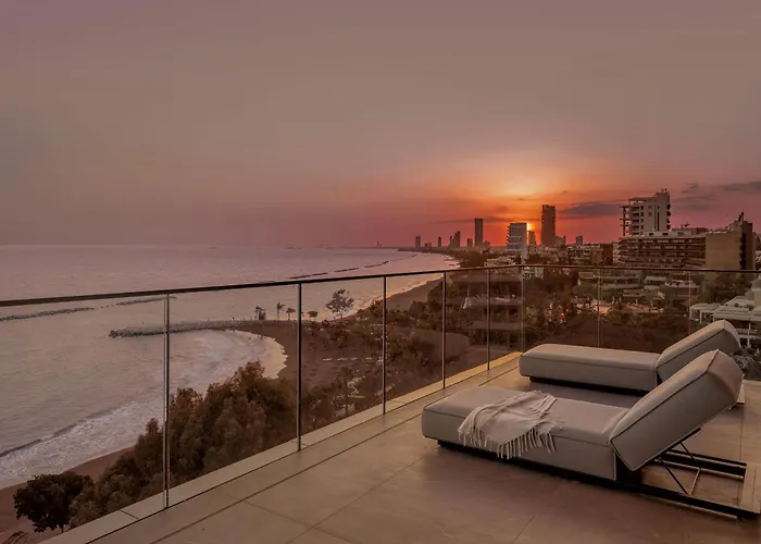 Amathus Residences Apartahotel