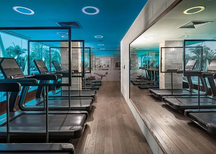 Amathus Residences 5*