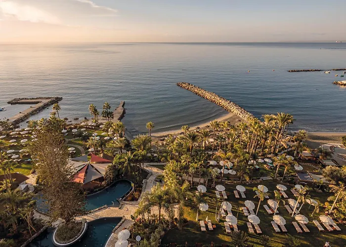 Amathus Residences Apartahotel 5*