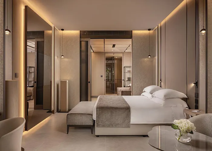 Amathus Residences Aparthotel 5*