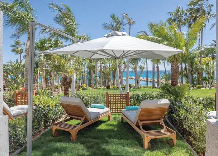 Aparthotel Amathus Residences