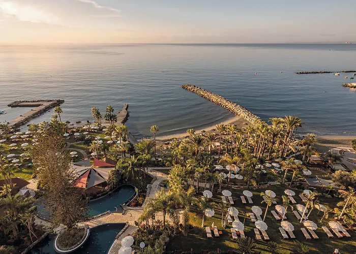 Amathus Residences 5*