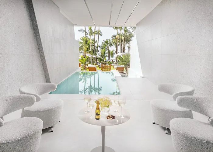 Aparthotel Amathus Residences